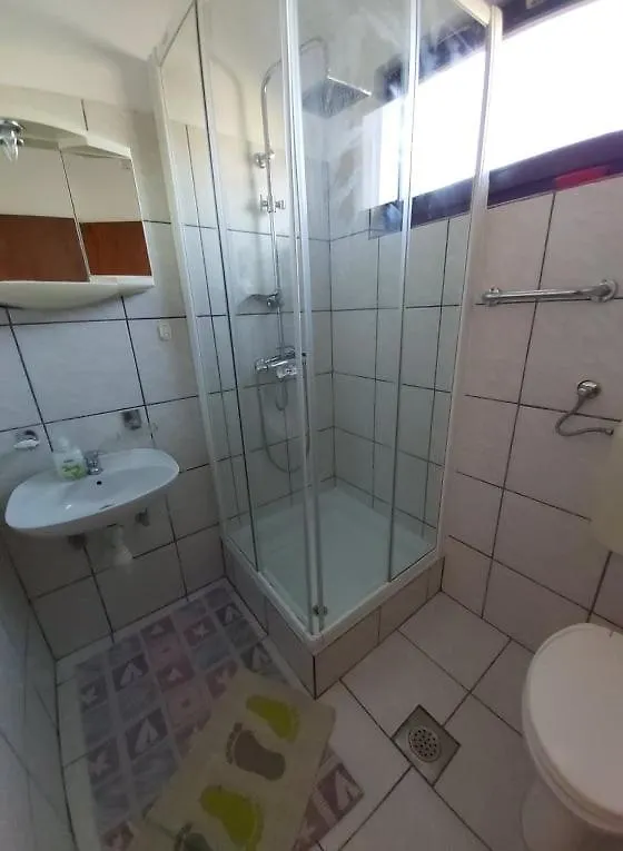 Apartmani Svitlana Sukošan